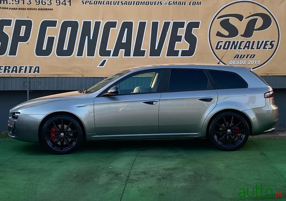 2006' Alfa Romeo 159 Sportwagon photo #5