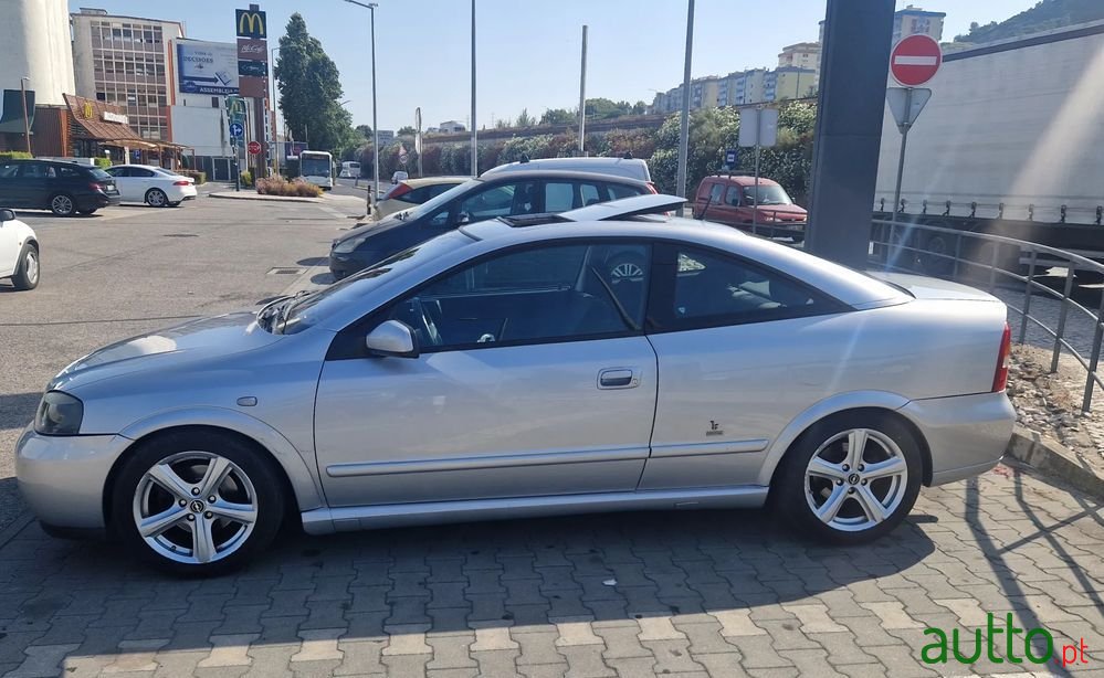 2001' Opel Astra 1.8 16V photo #6