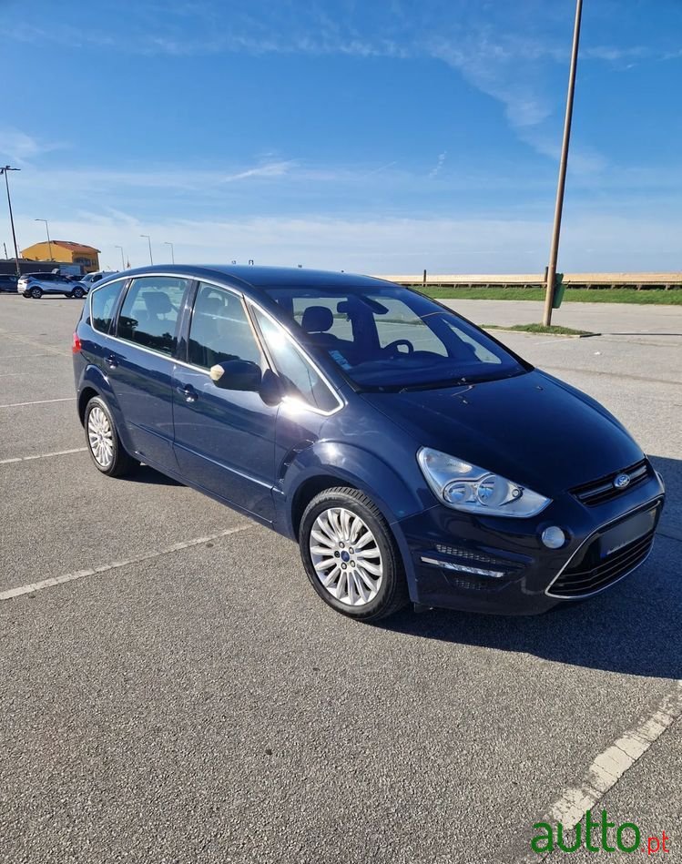 2012' Ford S-Max photo #1