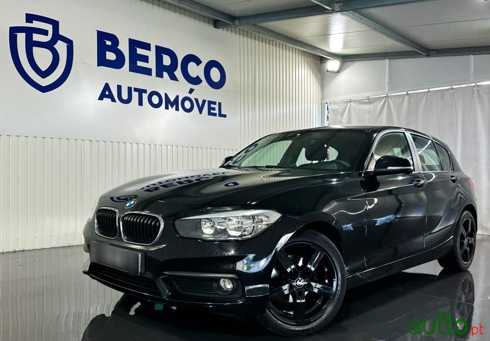 2016' BMW Série 1 D Line Sport photo #1