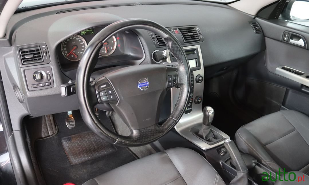 2007' Volvo S40 photo #5