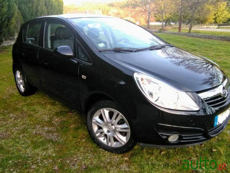 2009' Opel Corsa photo #2