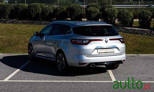 2016' Renault Megane Sport Tourer photo #1