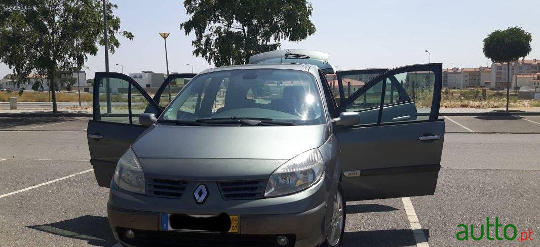 2004' Renault Scenic 1.5 Dci 100Cv photo #3