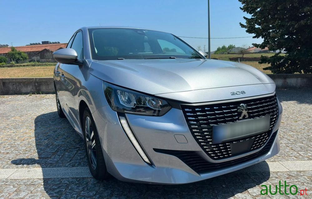 2021' Peugeot 208 1.2 Puretech Allure photo #3