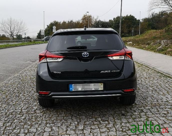 2016' Toyota Auris photo #1