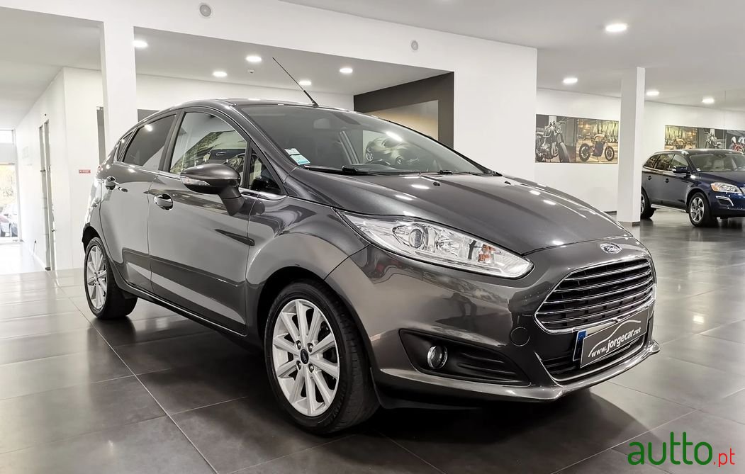 2017' Ford Fiesta photo #4