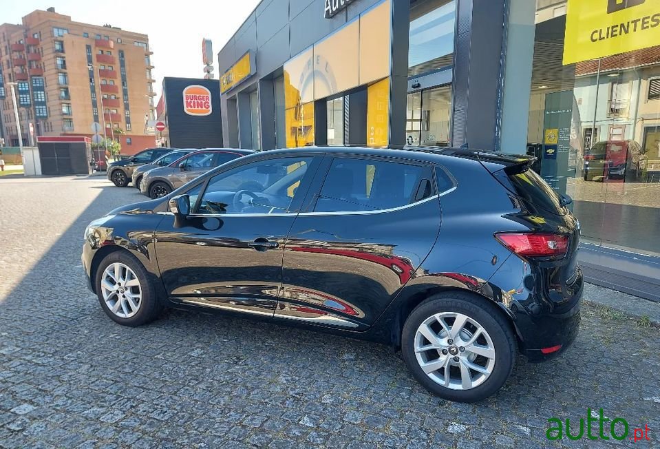 2019' Renault Clio photo #5