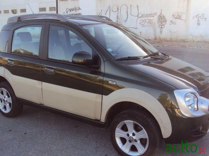 2010' Fiat Panda photo #4