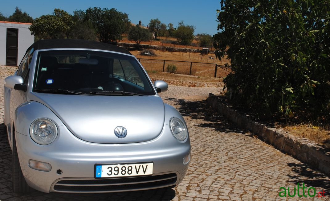 2003' Volkswagen New Beetle photo #4