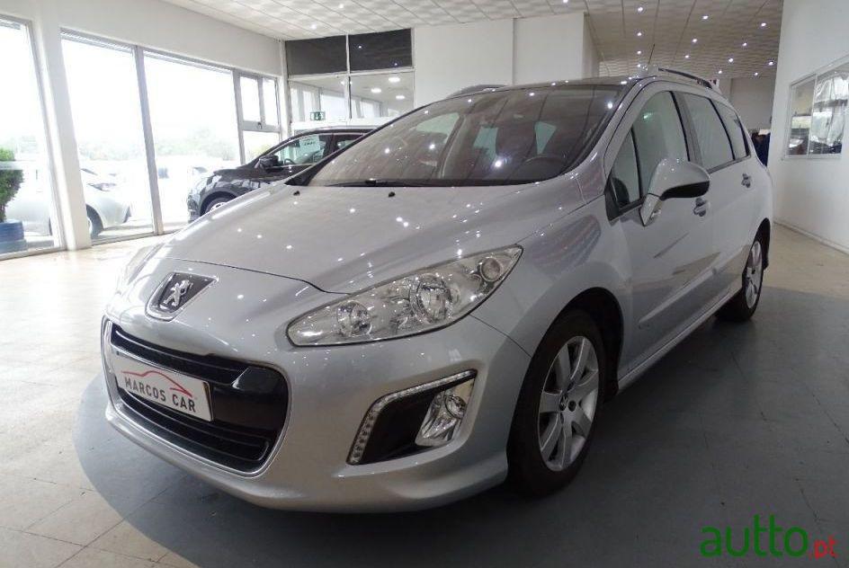 2012' Peugeot 308 Sw photo #4