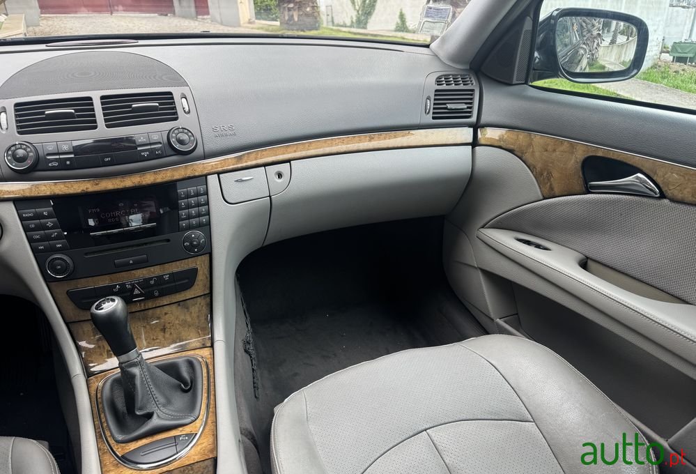 2007' Mercedes-Benz Classe E photo #6