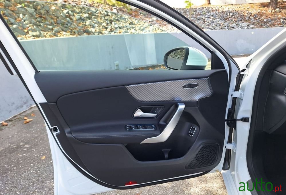 2023' Mercedes-Benz A 250 photo #5