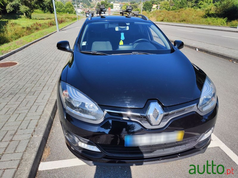 2014' Renault Megane Sport Tourer photo #3