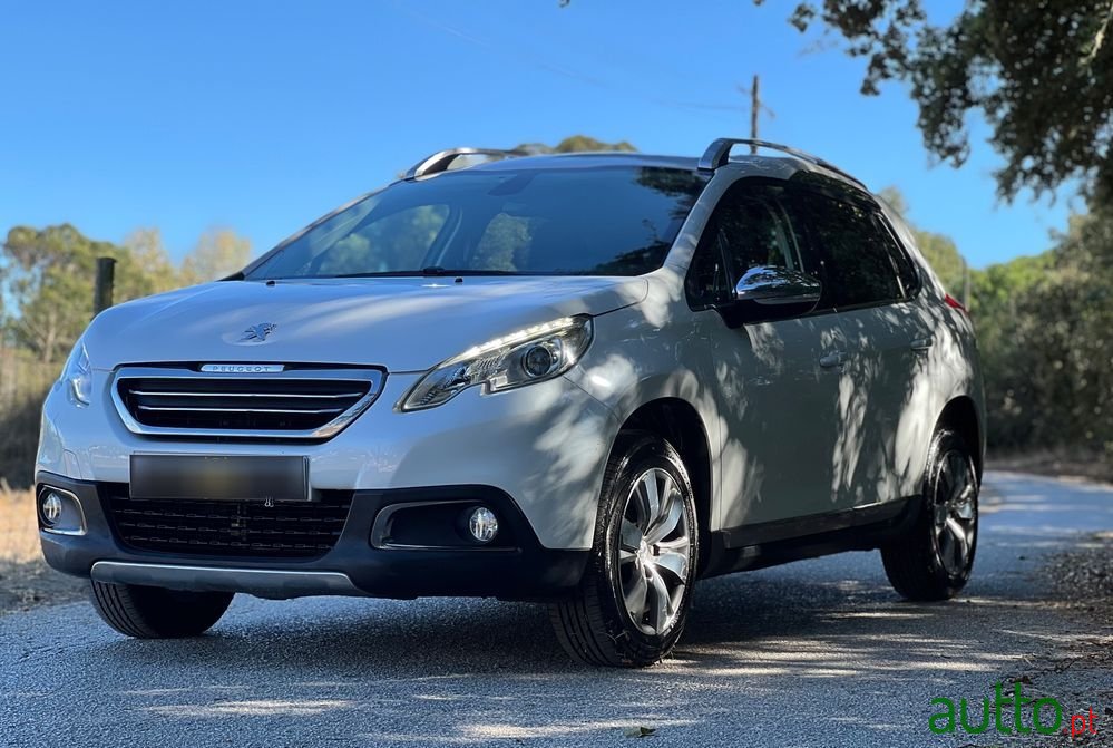 2013' Peugeot 2008 photo #3