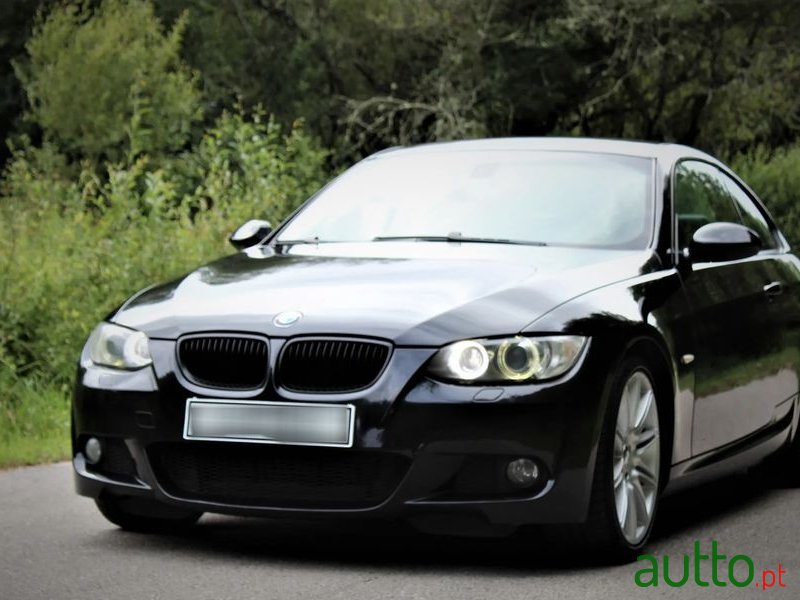 2008' BMW 320 D Coupe photo #1