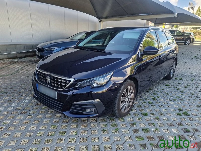 2018' Peugeot 308 Sw photo #1