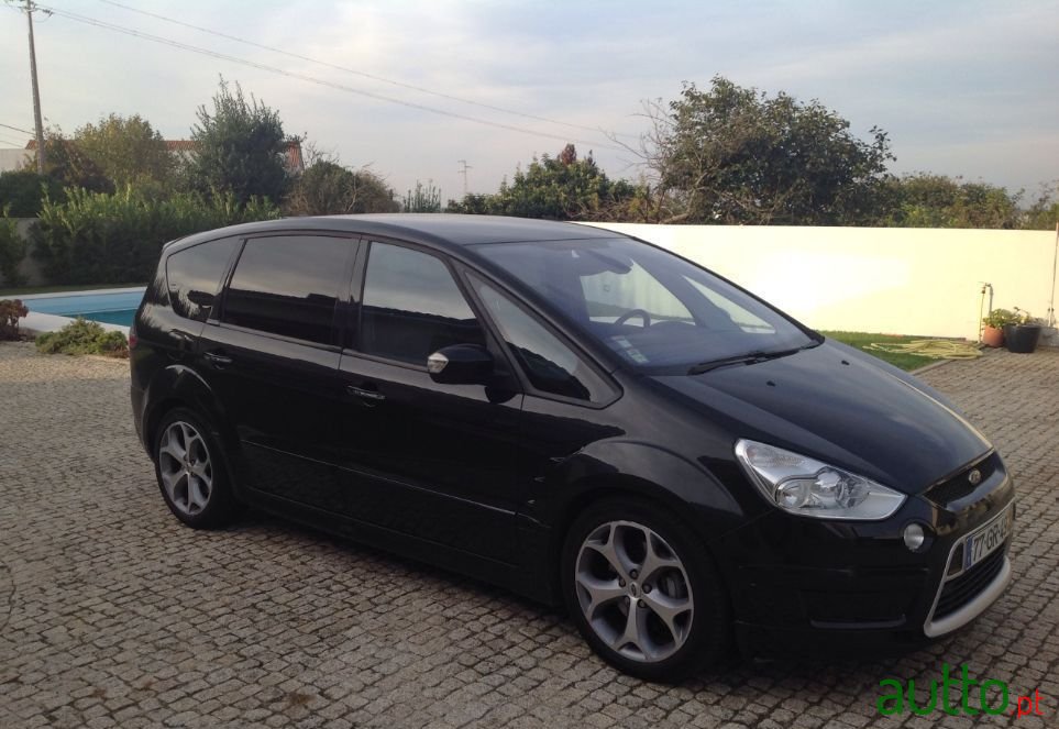 2008' Ford S-Max photo #1