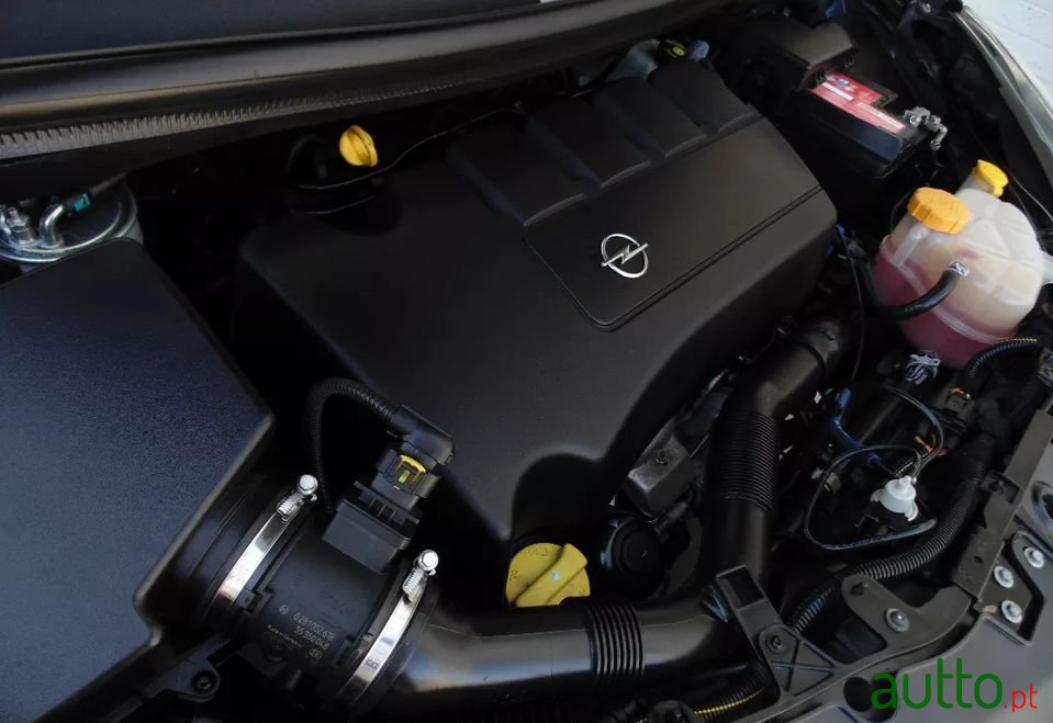 2008' Opel Corsa photo #4