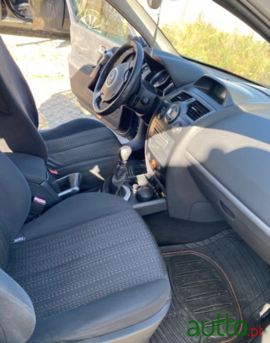 2006' Renault Megane Break photo #5