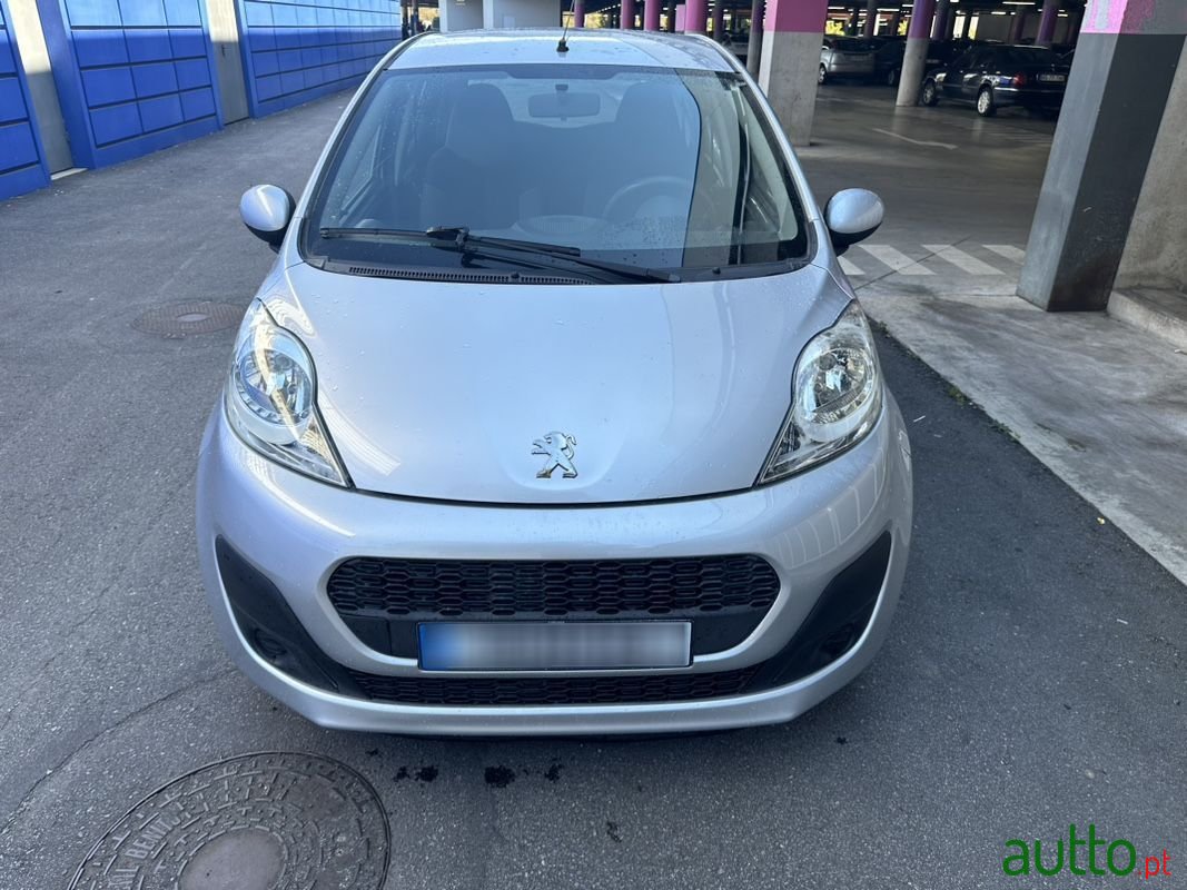 2013' Peugeot 107 photo #2