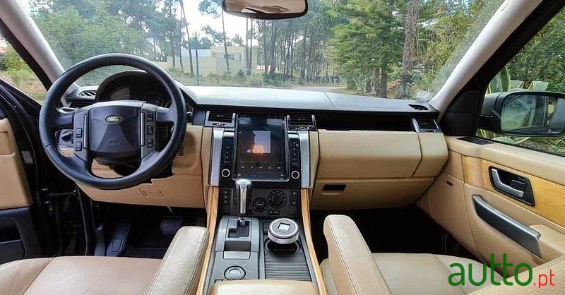 2007' Land Rover Range Rover photo #2
