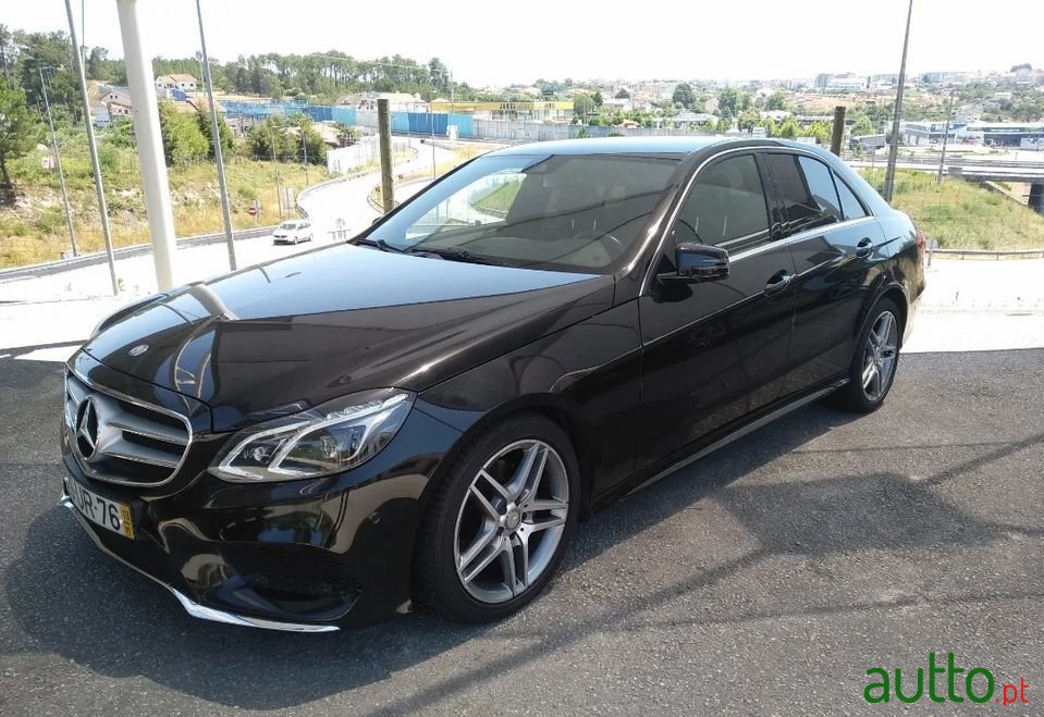 2013' Mercedes-Benz E-300 photo #1