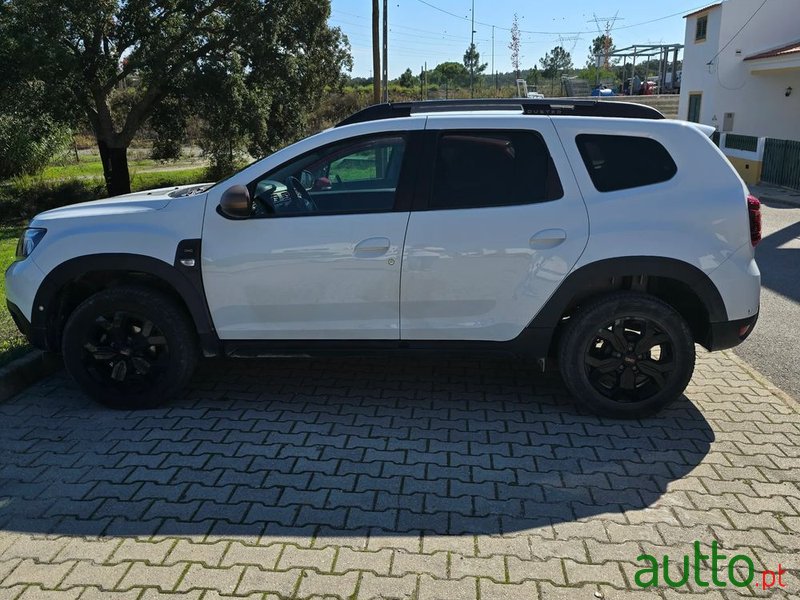 2023' Dacia Duster photo #3