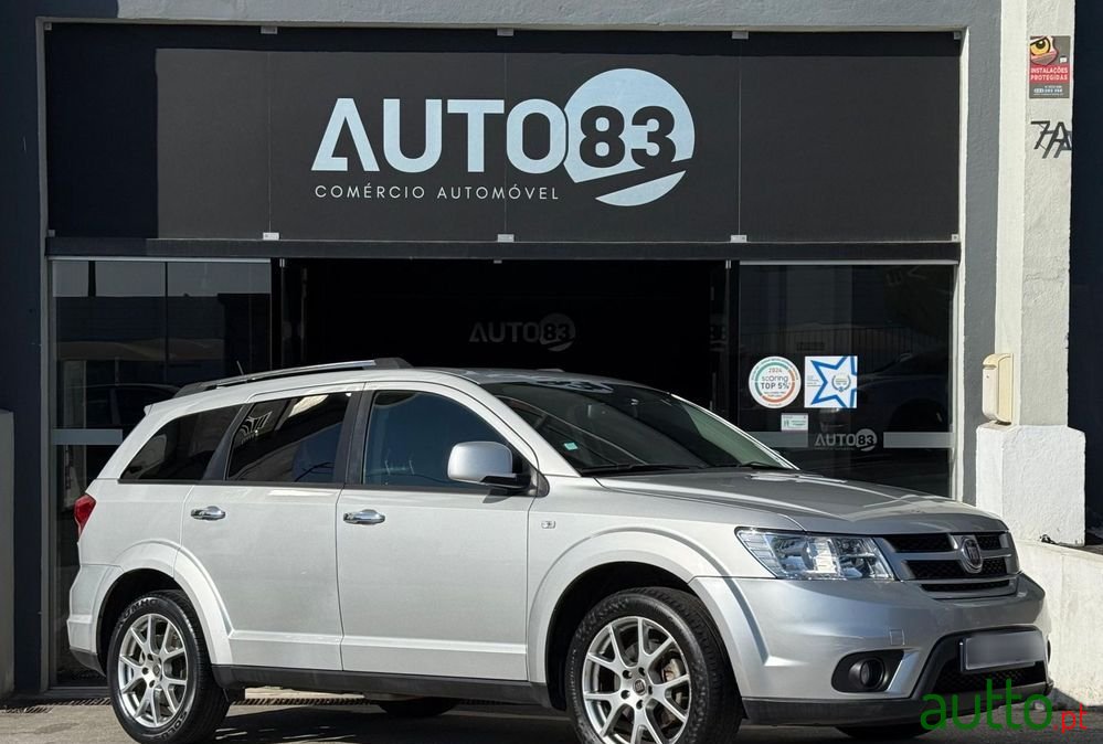 2013' Fiat Freemont 2.0 M-Jet Urban photo #1