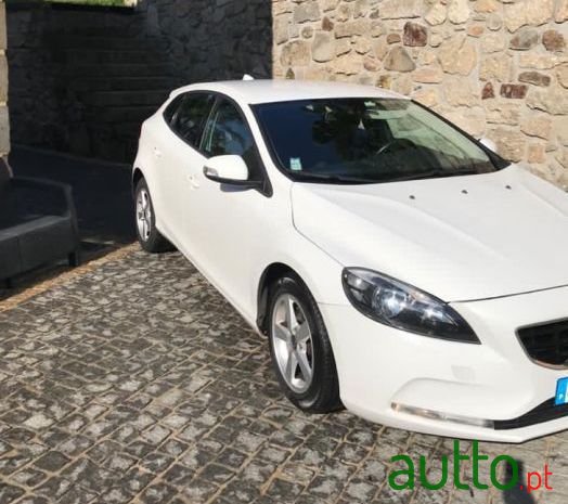 2013' Volvo V40 photo #4