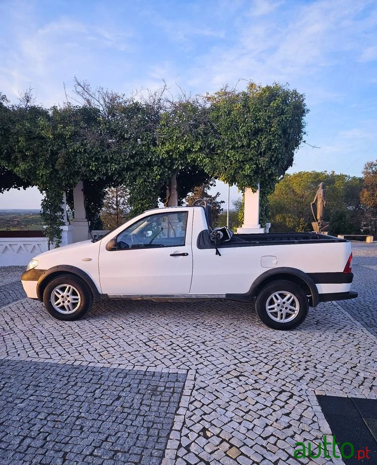 2006' Fiat Strada photo #4