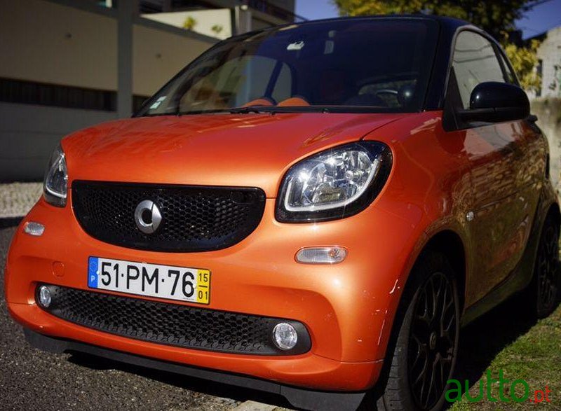 2015' Smart Fortwo Passion photo #2