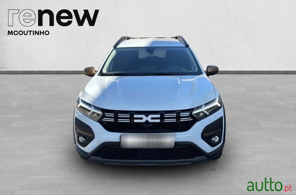 2023' Dacia Jogger photo #2