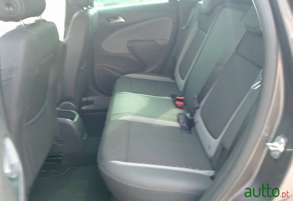 2020' Opel Crossland X photo #4