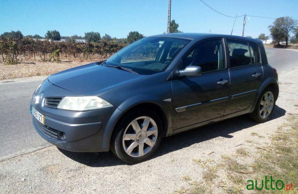 2006' Renault Megane Dynamique photo #2