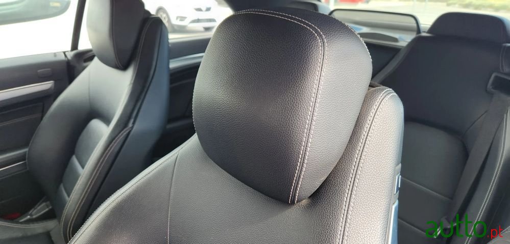 2014' Mercedes-Benz 220 photo #3