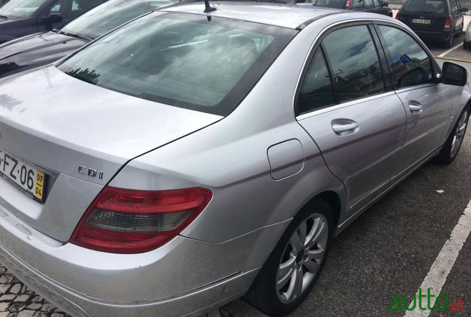2007' Mercedes-Benz C-220 Avangarde photo #2