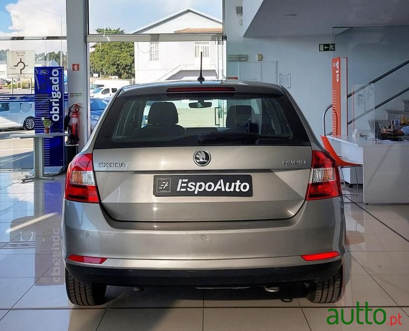2016' Skoda Rapid photo #4
