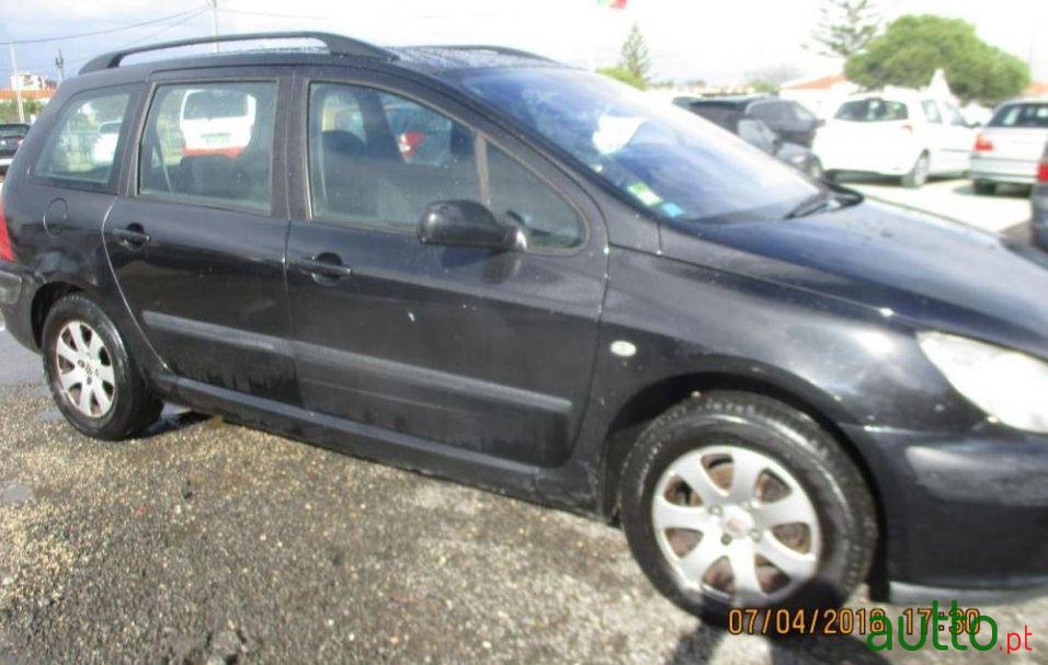 2004' Peugeot 307 Sw photo #5