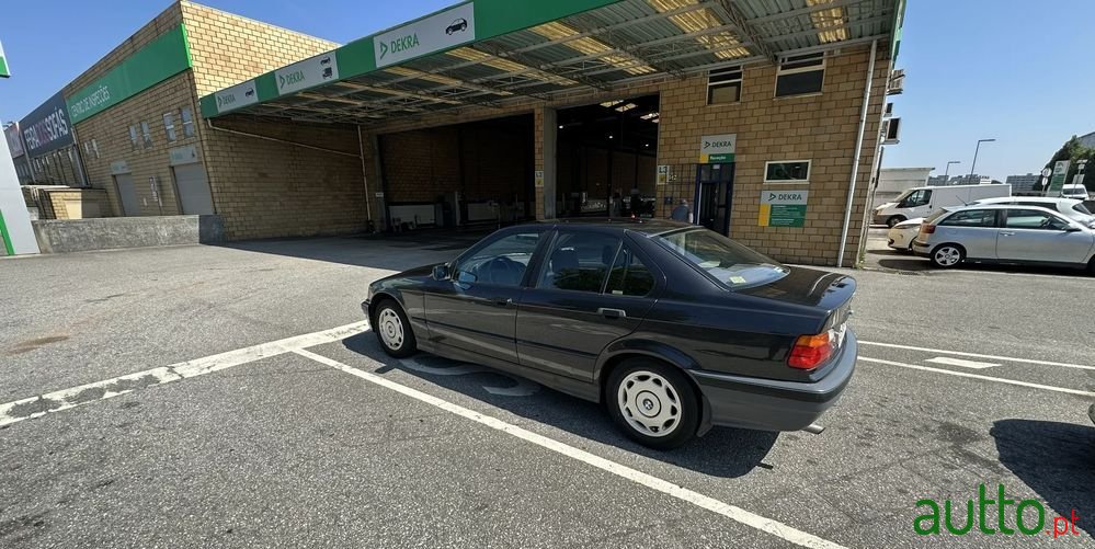 1993' BMW Série 3 I Touring photo #1