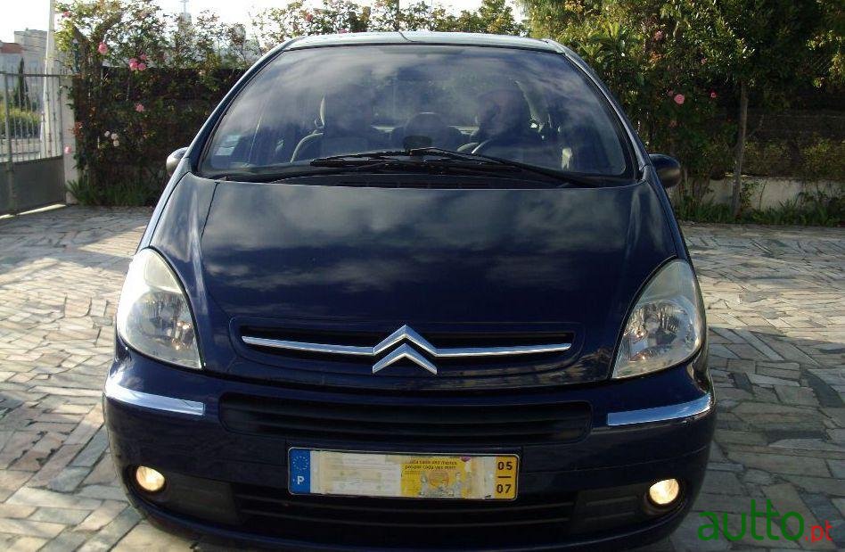 2005' Citroen C4 Picasso photo #2