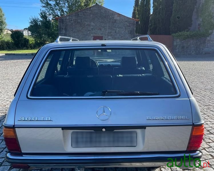 1981' Mercedes-Benz 300 D Turbo photo #1