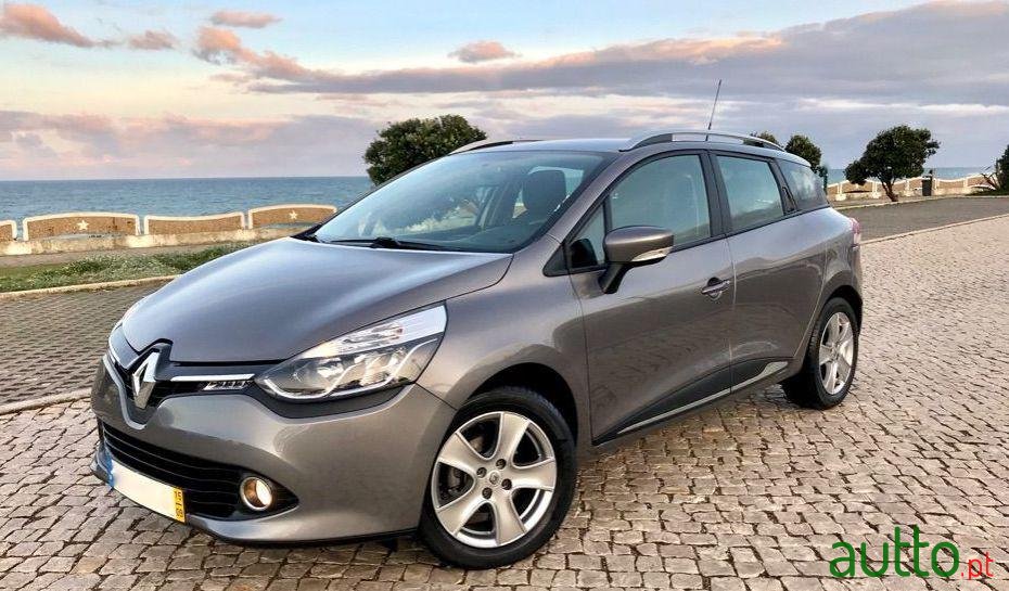 2015' Renault Clio Sport Tourer photo #2