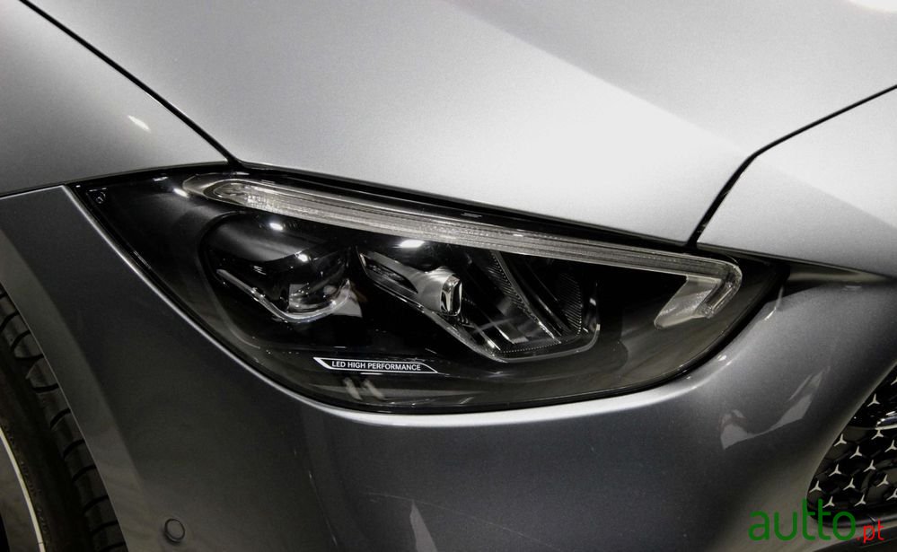 2023' Mercedes-Benz Classe C De Amg Line photo #3