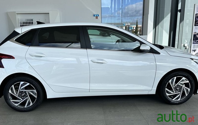 2024' Hyundai i20 1.2 Comfort photo #2