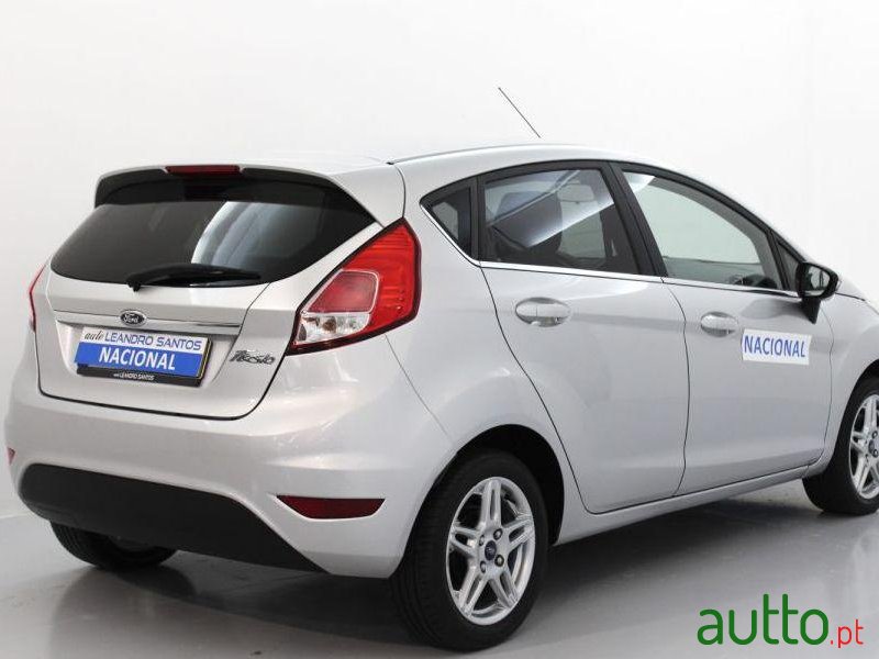 2015' Ford Fiesta 1.0 Ti-Vct Titanium photo #1