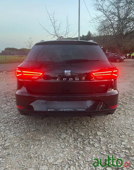 2017' SEAT Leon St photo #3