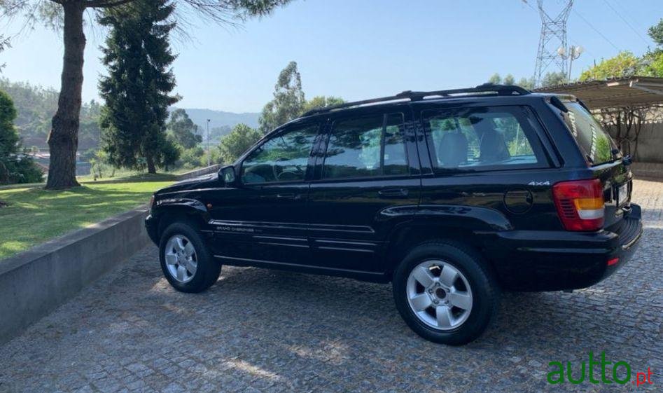 2000' Jeep Grand Cherokee photo #2