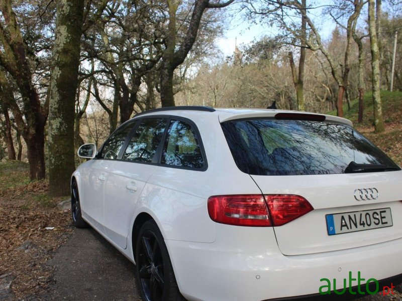 2008' Audi A4 Avant photo #2