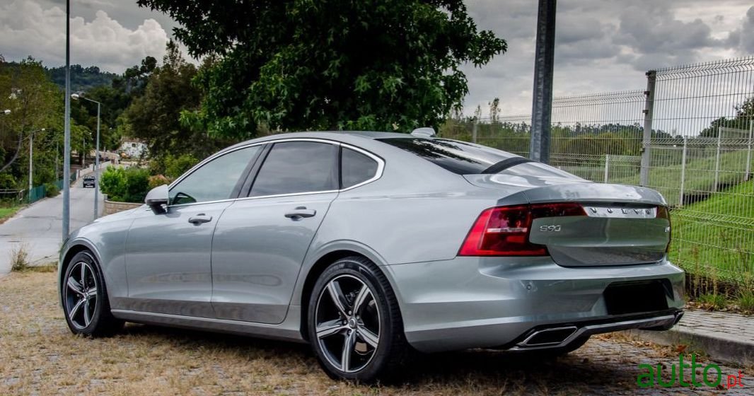 2018' Volvo S90 photo #2